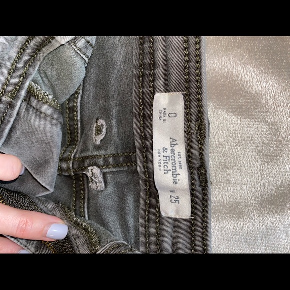 Jeans - Picture 4 of 4